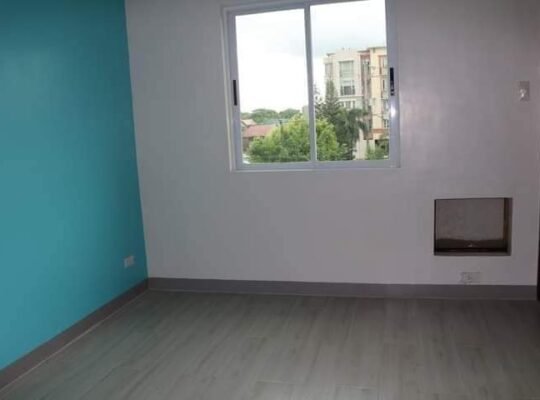 Affordable Townhouse for Sale in Santa Rosa Laguna near Enchanted Kingdom Balibago Complex