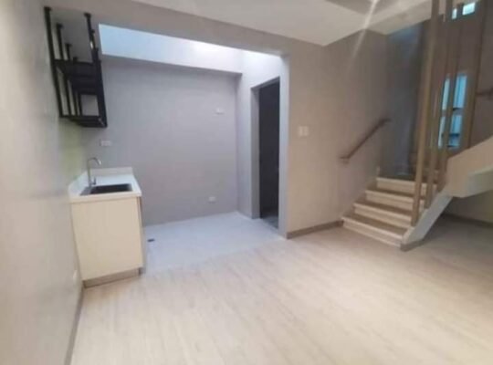 Affordable Townhouse for Sale in Santa Rosa Laguna near Enchanted Kingdom Balibago Complex