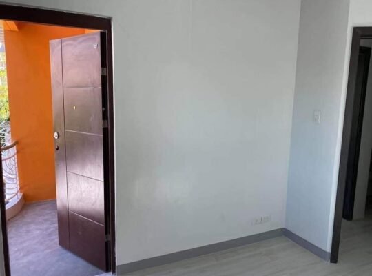 3 bedrooms Townhouse For Sale