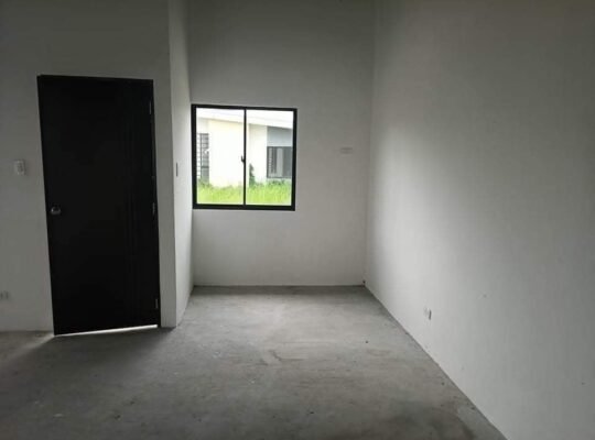 5% CASH OUT TO MOVE IN House and Lot for Sale