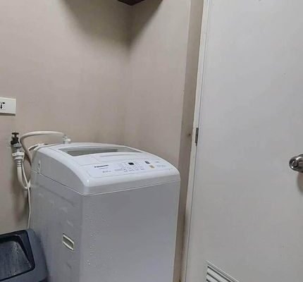 Fully furnished w/WIFI Condo For Rent