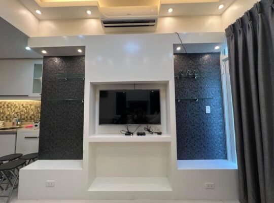 Twinlakes Condo Merlot Bldg. No. Cluster C Unit No. 2F A Area: 51.6 Fully Furnished Appliances