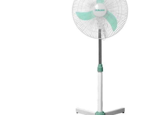FOR SALE! BUY 1 TAKE 1! FUKUDA 16″ PLASTIC STAND FAN!
