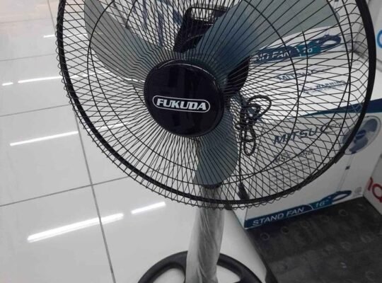 FOR SALE! FUKUDA 16″ PLASTIC STAND FAN!