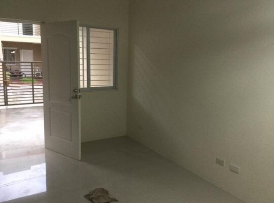 Condo unit Beside Quezon City Hall and Near UP