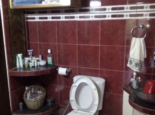 Condo 4 Beds 3 Baths House