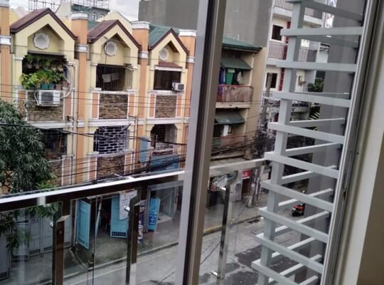 Townhouse For Sale in Sampaloc Manila