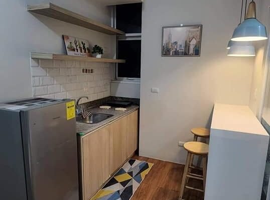 Short term for rent in air residences