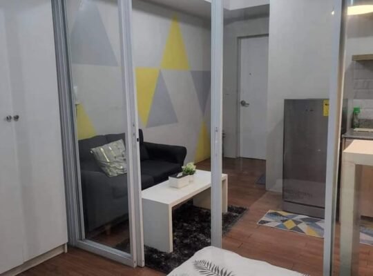 Short term for rent in air residences