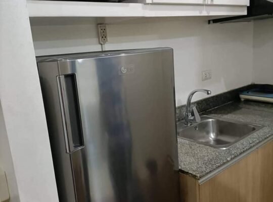 The linear Makati for rent