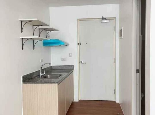 The linear Makati for rent