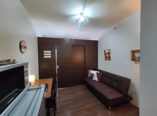 Air residences for rent with balcony