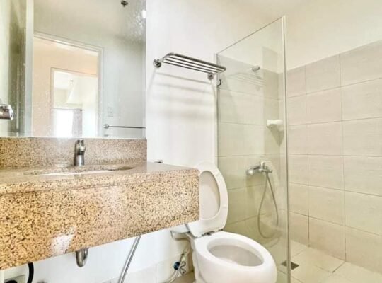 The grand midori Makati for rent