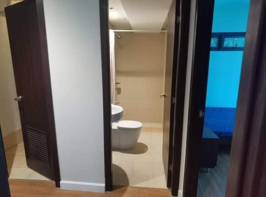 Solstice tower Makati for rent