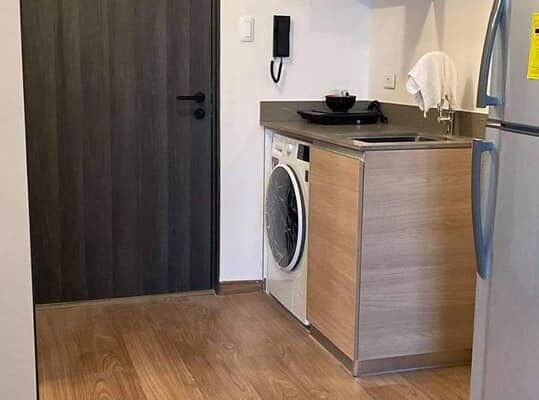 The rise Makati for rent