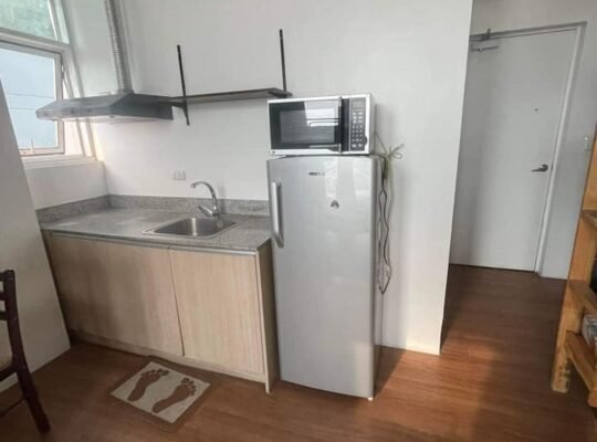 The linear Makati for rent