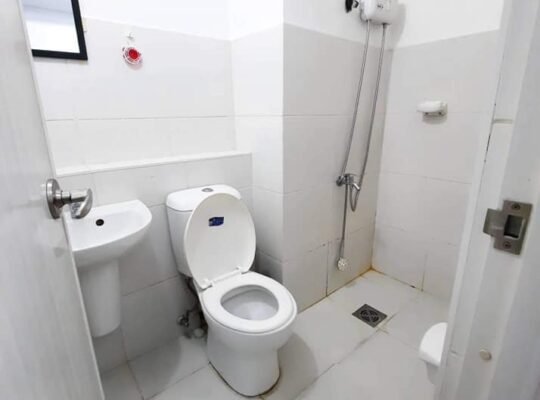 The linear Makati for rent