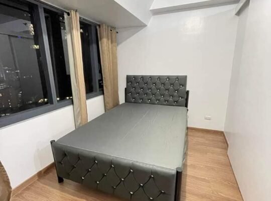 The rise Makati by shangri-la for rent