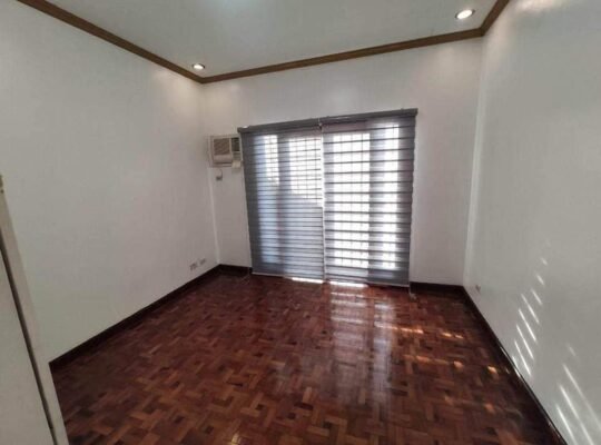 Townhouse for rent in Makati