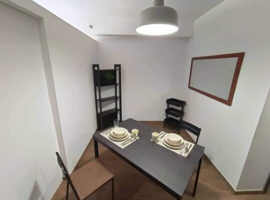 The rise Makati by shangri-la for rent