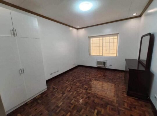 Townhouse for rent in Makati