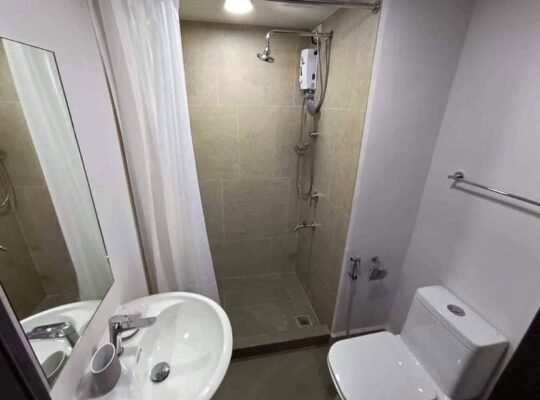 The rise Makati by shangri-la for rent