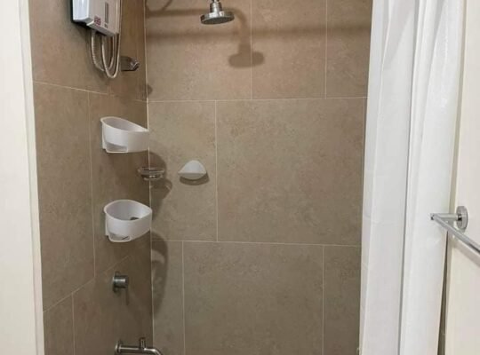 The rise Makati by shangri-la for rent