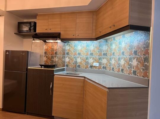 The rise Makati by shangri-la for rent