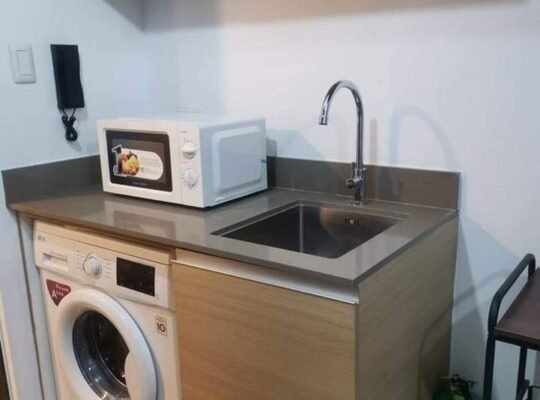 The rise Makati by shangri-la for rent