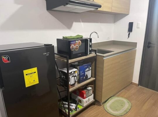 The rise Makati by shangri-la for rent