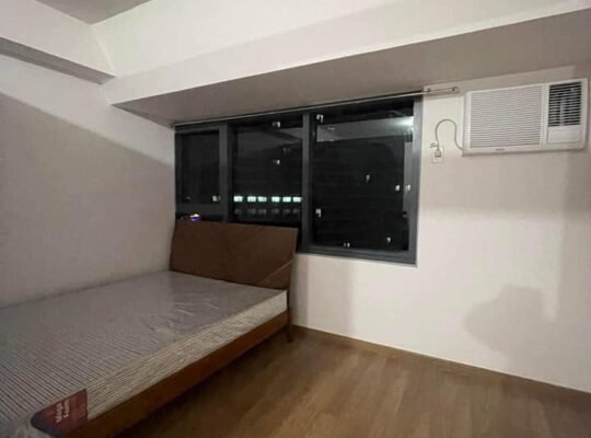 The rise Makati by shangri-la for rent