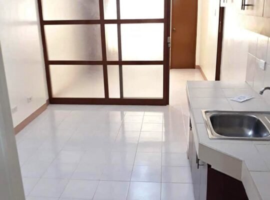 Makati executive tower 4 for rent