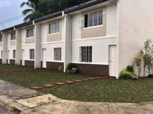 Bahay malapit sa Hiway