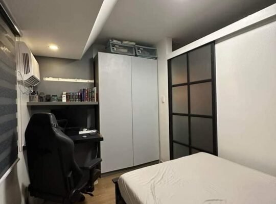 The rise Makati by Shangri-la for rent