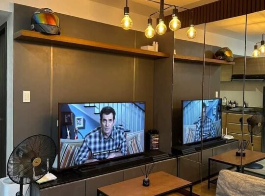 The rise Makati by Shangri-la for rent