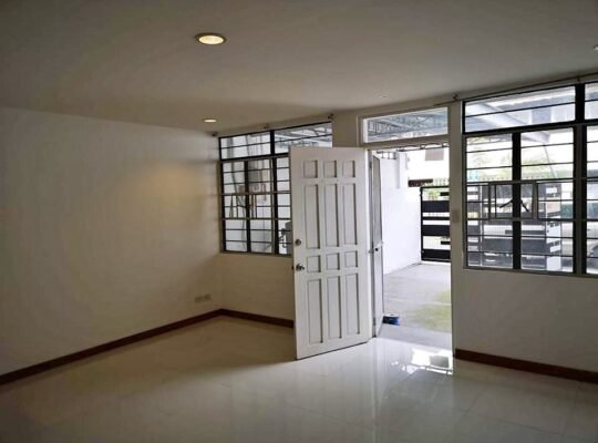 House for rent in makati