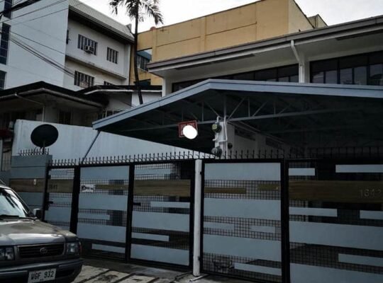 House for rent in makati