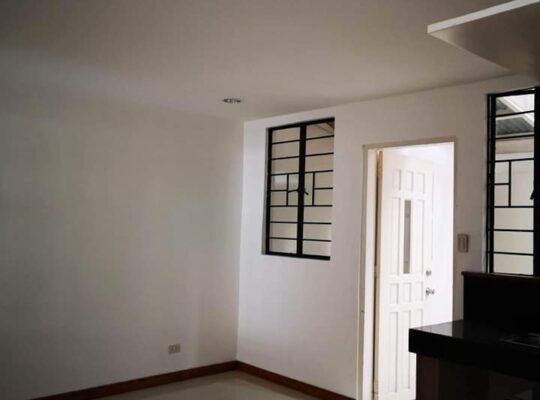 House for rent in makati