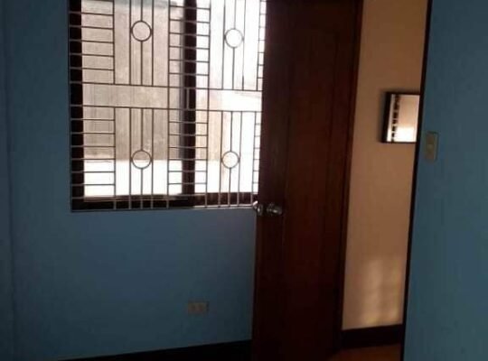 Townhome near Ever Gotesco Commonwealth