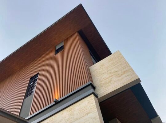 House and Lot For Sale in Las Pinas