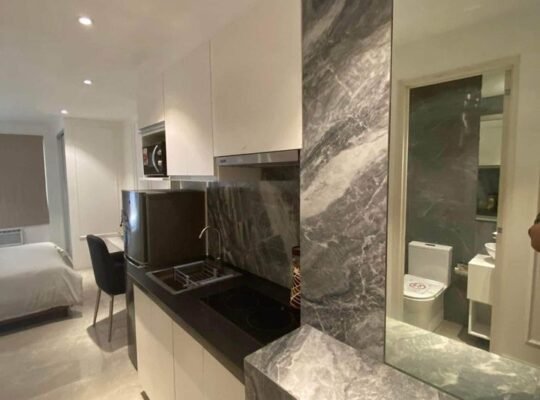 SALE! RENT TO OWN CONDO! LIPAT AGAD!