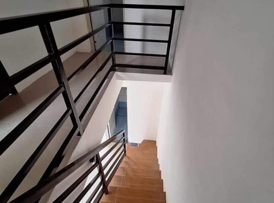 Complete Turnover na bahay near hiway