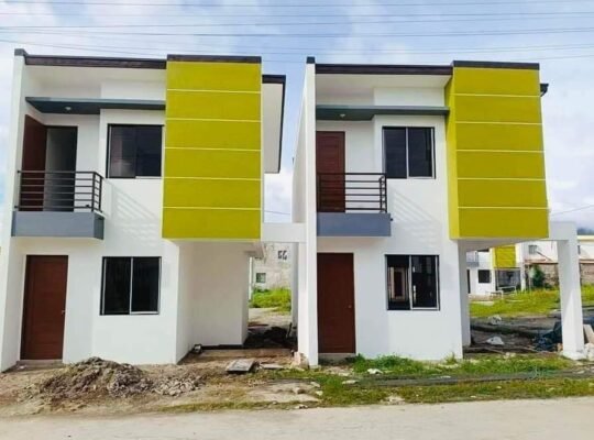 Complete Turnover na bahay near hiway