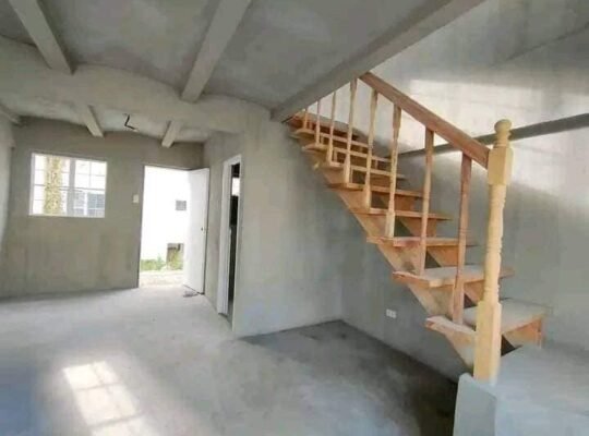 Along hiway na bahay sa Lipa Batangas