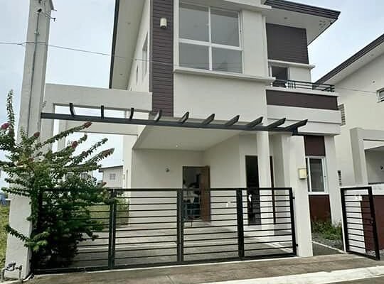 Single Detached House and Lot