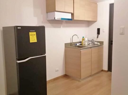 The rise makati by ShangriLa for rent