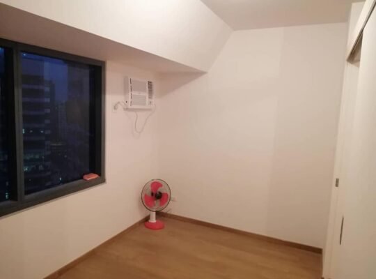 The rise makati by ShangriLa for rent