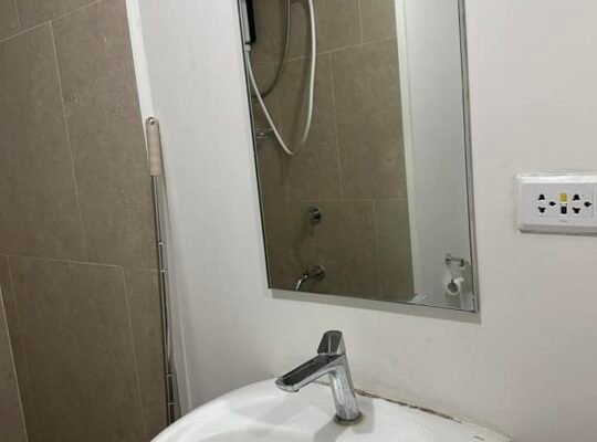 The rise makati by ShangriLa for rent