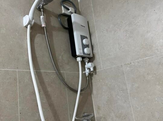 The rise makati by ShangriLa for rent