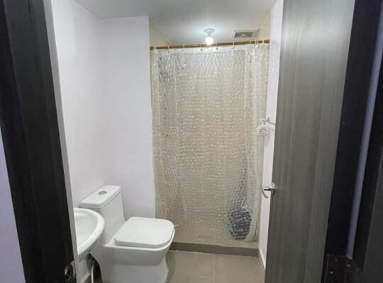 The rise makati by ShangriLa for rent